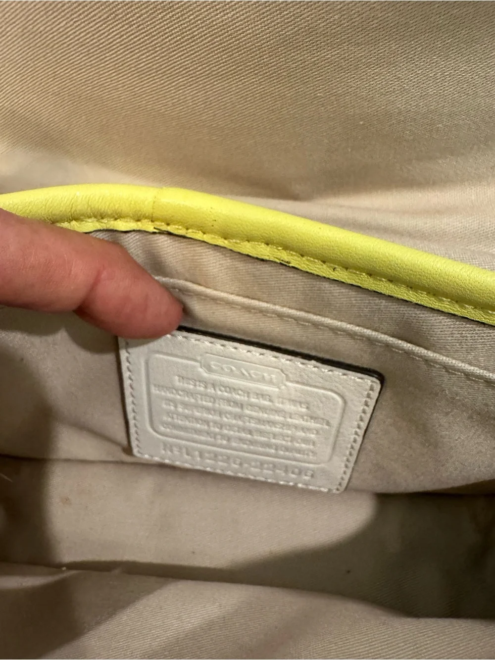 Coach compact cream
